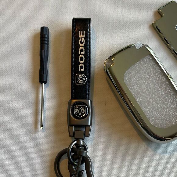 Dodge Logo key fob Keychain Black Leather and Key Fob Cover in Silver NWT - Picture 3 of 10